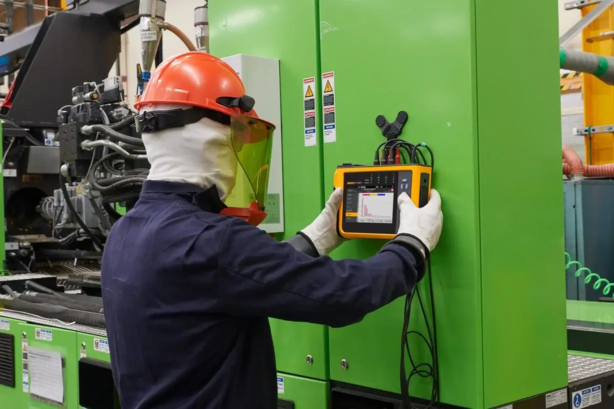 Fluke 1777 in action